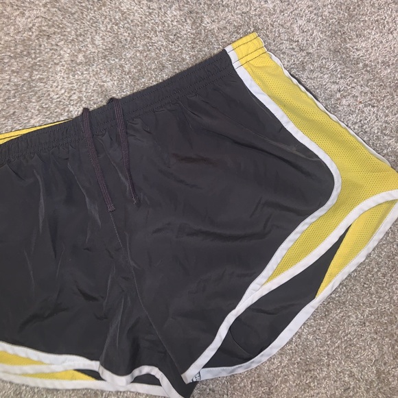 Arizona Gray & Yellow Athletic shorts size L - Picture 4 of 7